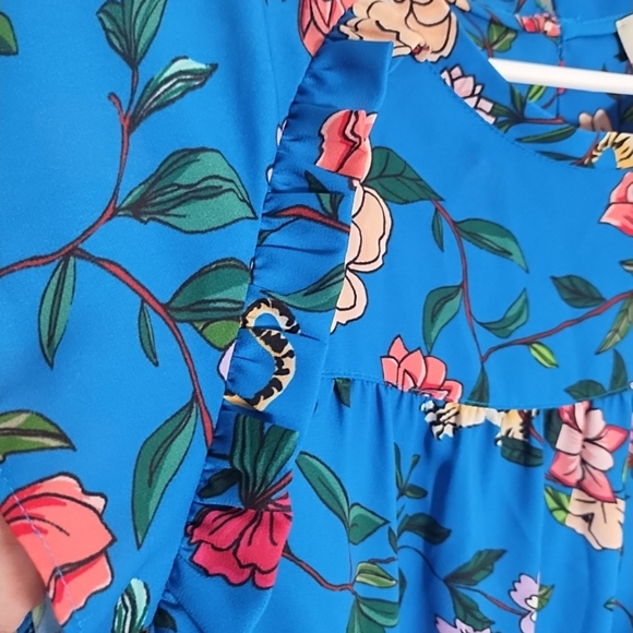 Loft Women's M Sleeveless Top Blue Floral Tiger Chiffon Flutter Blouse Ruffle - Picture 4 of 11